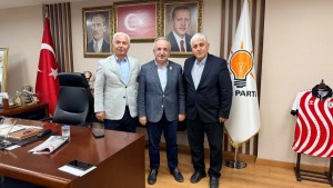 Türkiye Karate Federasyonu yöneticileri, 17-19 Temmuz’daki şampiyona öncesi Samsun’da AK Parti İl Başkanı Mehmet Köse’yi ziyaret etti