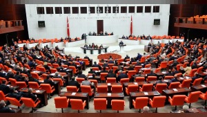 AK Parti “Terörsüz Türkiye” çerçeve kanun teklifinde imza süreci başladı (17.00)