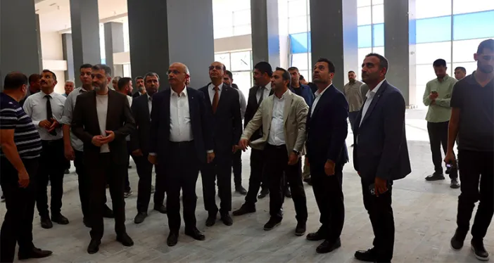 Akçadağ Belediye Başkanı Ulutaş, Malatya Havalimanı yeni terminali inceledi