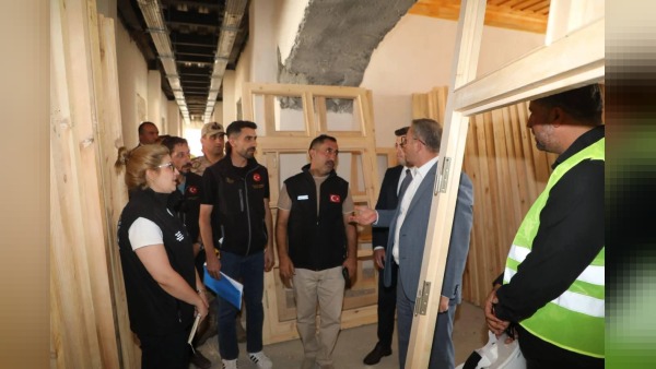 Susuz Hükümet Konağı restorasyonunda çalışmaların sürdüğü bildirildi
