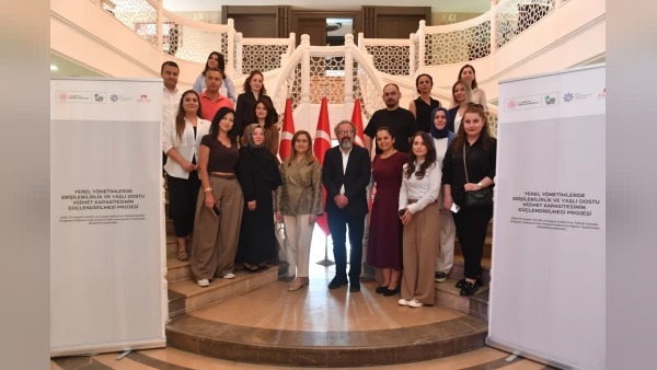 AKKDE, yaşlılara yönelik eğitim programını düzenledi: Uygulamaya odaklı yaklaşım