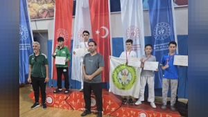 Elazığ Anadolu Yıldızlar Ligi’nde şampiyonluğa uzandı: grup lideriyle yarı final