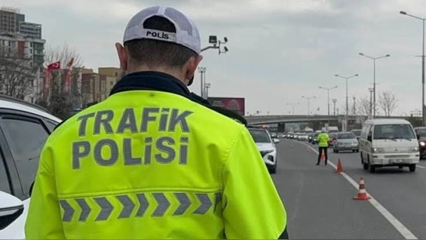 İstanbul’da 30 Ağustos zafer bayramı provasında bazı yollar 23 ve 30 Ağustos’ta trafiğe kapatılacak