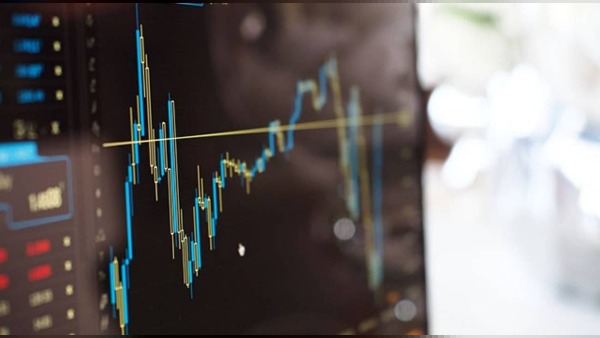 Orta Doğu tansiyonu azalınca Brent %3,9 düştü; Türkiye CDS 217 baz puana indi