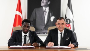 Beşiktaş, Ernest Poku’yu kiralık transferle resmiyete döktü