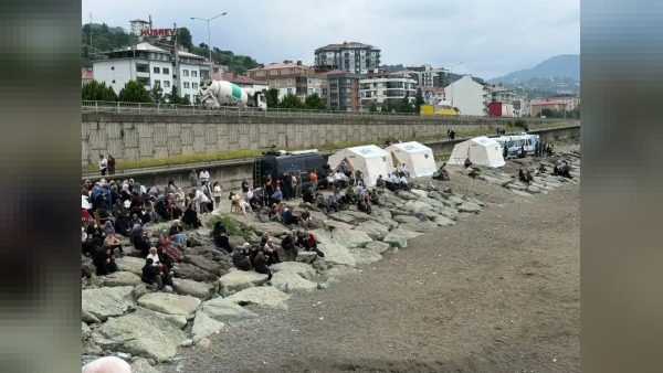 Çayeli’de denizde kaybolan Arif Kerem Önder için arama ikinci günde sürüyor