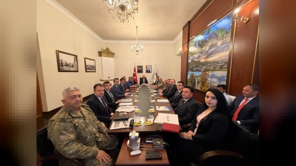 Kars Emniyeti, 2026-YKS ve NATO zirvesi öncesi güvenlik tedbirlerini masaya yatırdı
