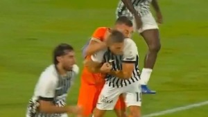 Anthony Taylor Süper Lig VAR eğitiminde iki pozisyonu net eleştirdi