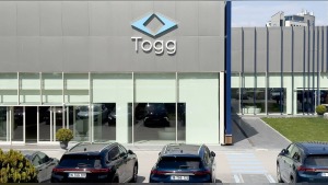 BIST 100 13.821,97'yi görürken dolar 48,24, euro 56,21 seviyesinde