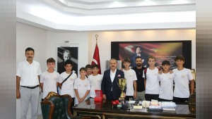 Gaziantep’te Trabzon İl Karması Hokey Takımı Türkiye Şampiyonu oldu