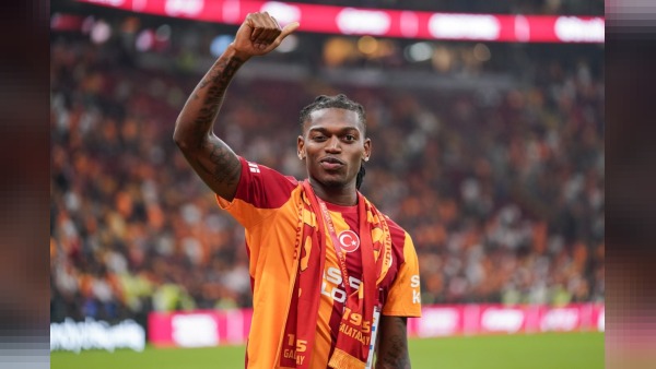 Galatasaray, Leão transferinde 38.000.000 Euro sabit bedel duyurdu