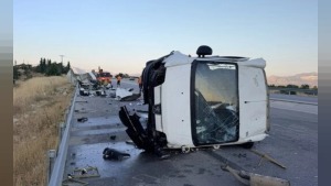 Alkollü olduğu iddia edilen tır sürücüsü Yaşar Yıldırım kaza geçirdi