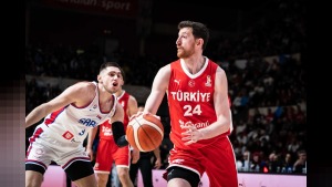 Ercan Osmani Litvanya maçının ardından ameliyat oldu, 7-10 gün içinde antrenman