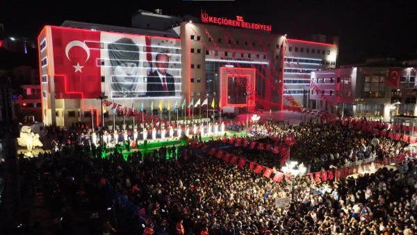 Keçiören’de 30 Ağustos’un 104’üncü yılı: Kalaba Kent Meydanı’nda coşkulu program