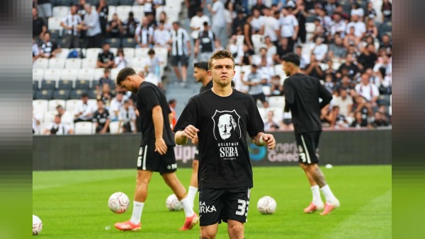 Rıdvan Yılmaz, Beşiktaş formasıyla Arca Çorum FK maçında 100. maçını yaşadı