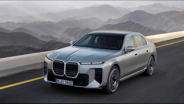 Yeni BMW 7 Serisi Neue Klasse Tasarımıyla Türkiye’de Satışa Sunuldu: İşte Teknik Özellikleri ve Yenilikleri