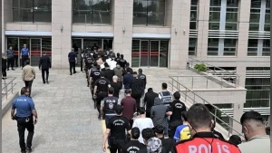 48 İlde Dev Operasyon: Sosyal Medya Üzerinden Organize Olan Suç Örgütlerine Ağır Darbe
