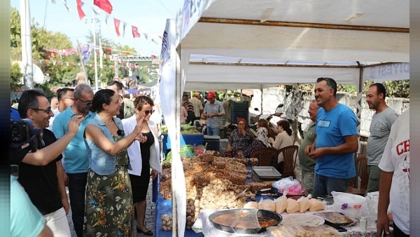 Efes Selçuk'ta Gökçealan Osmancık Üzüm Şenliği Coşkusu 20 Eylül'de Başlıyor