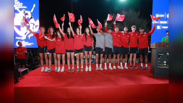 2026 CEV U18 Avrupa Plaj Voleybolu Şampiyonası Foça'da Heyecanla Başladı