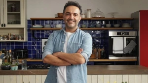 Arda Türkmen'in Fransa'da Michelin Yıldızlı Restoran Şoku: Tabağından Solucan Çıktı