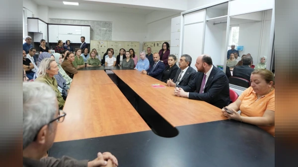 Bakan Yusuf Tekin'den Yalova'da Vefat Eden Öğretmen İçin Taziye Ziyareti