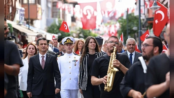 Çeşme'nin Düşman İşgalinden Kurtuluşunun 104. Yılı Coşkuyla Kutlandı