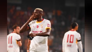 Galatasaray'da Victor Osimhen Şoku: PSG Yıldız Golcü İçin Yeniden Devrede