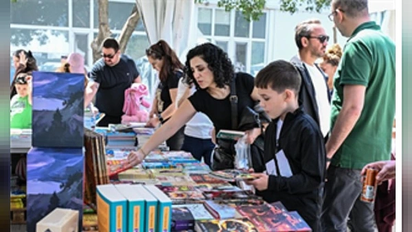 İZKİTAP Kapılarını Açıyor: Kültürpark'ta Edebiyat ve Sanat Dolu 9 Gün