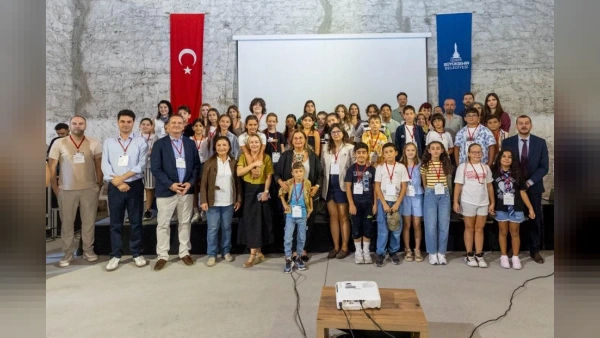İzmir'de Çocuk İklim Forumu Düzenlendi: COP31 Öncesi Tarihi Bildirge Hazırlandı