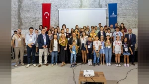 İzmir'de Çocuk İklim Forumu Düzenlendi: COP31 Öncesi Tarihi Bildirge Hazırlandı