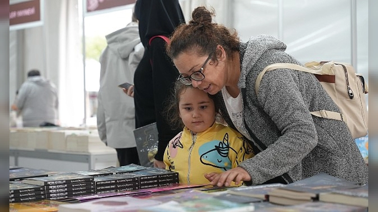 Maltepe 2. Kitap Günleri’nde Edebiyat ve Toplumsal Hafıza Tartışıldı
