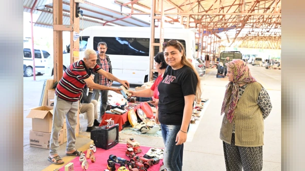 Manisa İkinci El Eşya Pazarı Yeni Yerinde Açıldı
