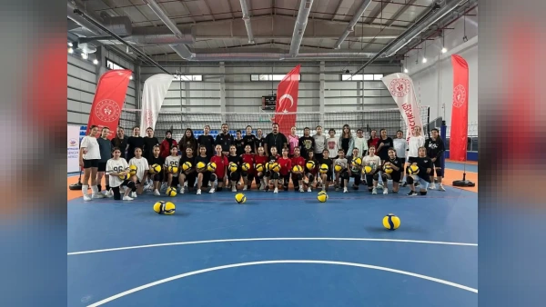 Beypazarı'na 1000 Kişilik Modern Spor Kompleksi Kapılarını Açtı