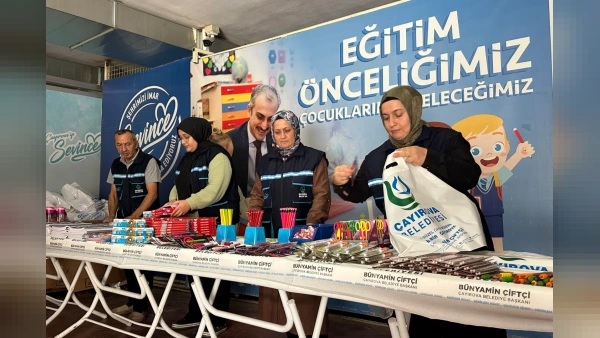 Çayırova Belediyesi'nden Öğrencilere Kırtasiye Desteği
