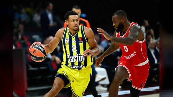 Fenerbahçe Tarfin EuroLeague Süper Kupa Yarı Finalinde Olympiakos'a Mağlup Oldu