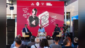 İstanbul Maltepe Kitap Günleri'nde Sinema ve Antik Edebiyat Rüzgarı Esti