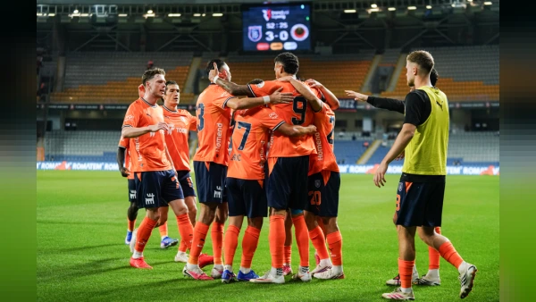 Başakşehir Gençlerbirliği'ni 4 golle geçti: Süper Lig'de galibiyet hasreti bitti