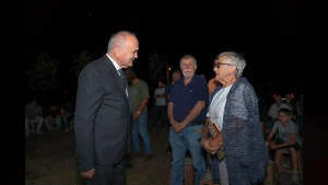 Düzce Belediye Başkanı Özlü Kirazlı’da vatandaşlarla buluştu: Asfaltsız sokak kalmayacak