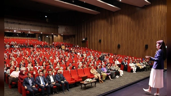 Kocaeli Kongre Merkezi'nde Ailem Kocaeli Buluşmaları Gerçekleştirildi