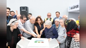 Nilüfer Belediyesi’nden Alzheimer Hastalarına ve Yakınlarına Moral Dolu Buluşma