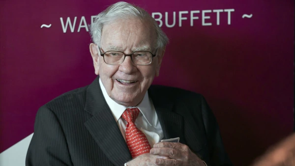 Yatırım Efsanesi Warren Buffett Berkshire Hathaway Başkanlığından Ayrıldı