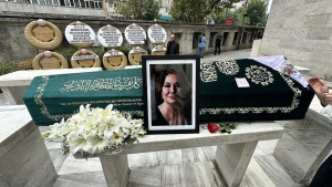 Aşk-ı Memnu'nun Arsen Hanım'ı Gülsen Tuncer son yolculuğuna uğurlandı