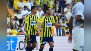 Fenerbahçe'den Eyüpspor Karşısında Gol Şov: İrfan Can Kahveci 482 Gün Sonra Golle Buluştu
