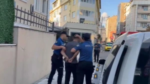 Şişli'de Atatürk'e ve Vatandaşa Hakaret Eden Şüpheli Gözaltına Alındı