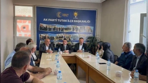 AK Parti Milletvekili Adem Çalkın Tutak'ta Teşkilatla Bir Araya Geldi