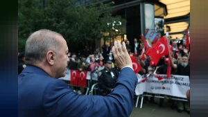 Cumhurbaşkanı Erdoğan New York'ta: Türkevi Önünde Coşkulu Karşılama