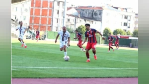Düzcespor İstanbul Deplasmanında Galataspor ile 1-1 Berabere Kaldı: Samet Bulut Attı, Cemal Azad Yanıt Verdi