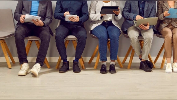 İş Arama Sürecinde Yapay Zeka Çıkmazı: "Doomjobbing" Nedir?