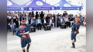Muğla'da 12. Geleneksel Göktepe Şenliği Coşkusu: Binlerce Vatandaş Dayanışma İçin Buluştu