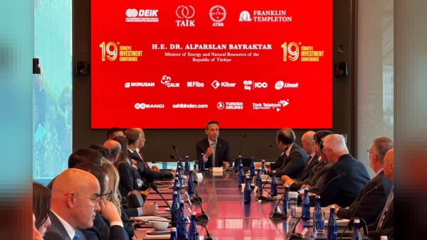 Bakan Bayraktar New York'ta Yatırımcılara Anlattı: Türkiye'nin Enerji Hedefleri